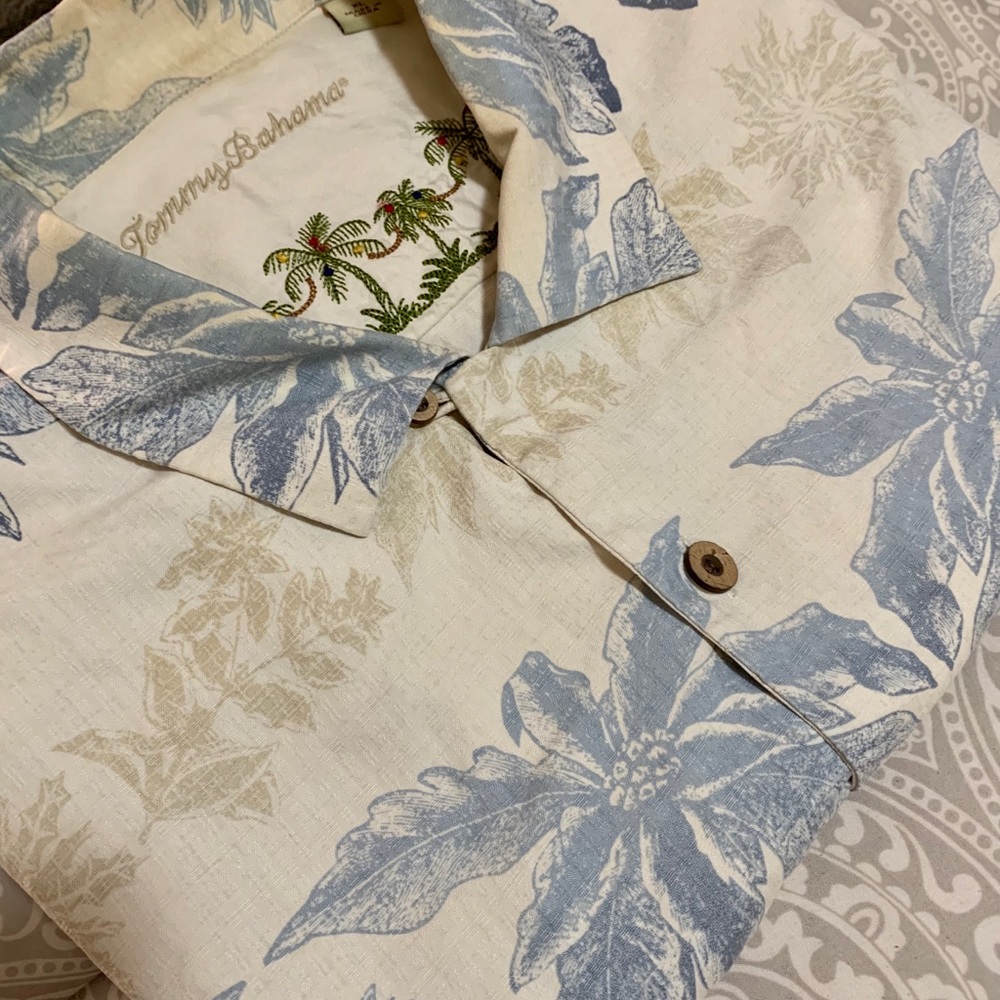 Shirt - Picture 2 of 3